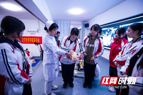 51d688397b2299404f07f44f8d6d5fd.marked.jpg 51d688397b2299404f07f44f8d6d5fd.marked.jpg