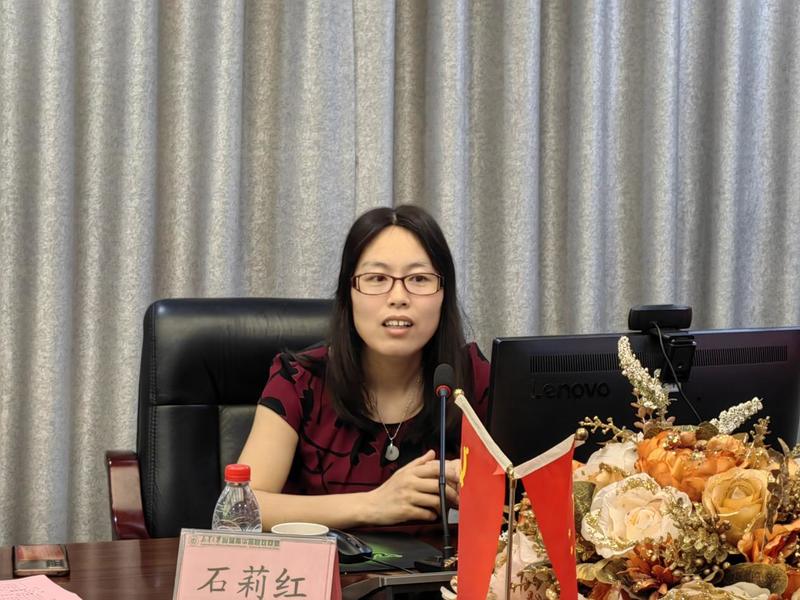 E4651CD1E0DD1D1569B951ED958A518D E4651CD1E0DD1D1569B951ED958A518D