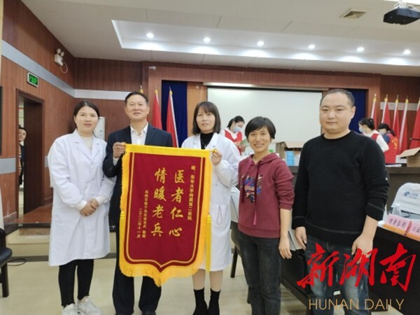 南华附二:医疗巡诊送关爱 拥军优属暖民心